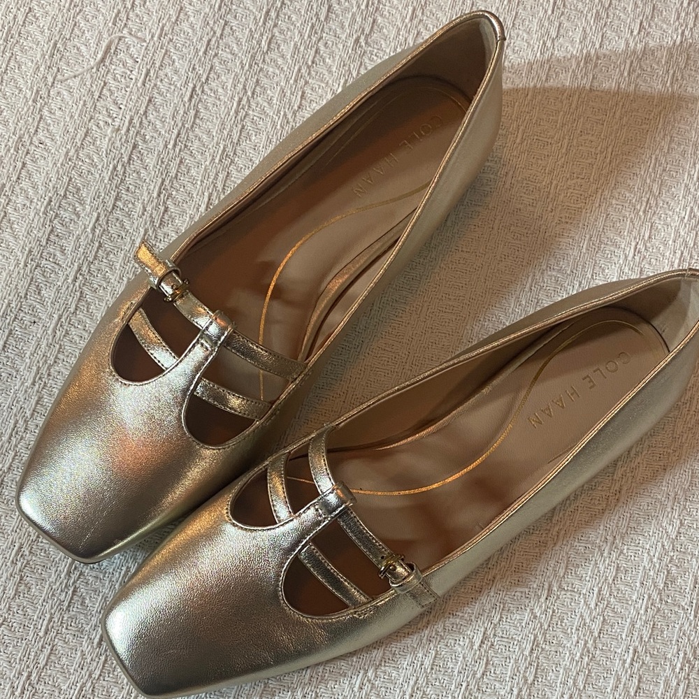 Cole Haan Bridig t-strap square toed ballet flats EUC 7 1/2 practically new gold